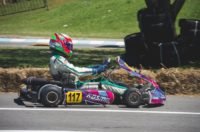 Initier son enfant à la pratique du karting en toute sécurité